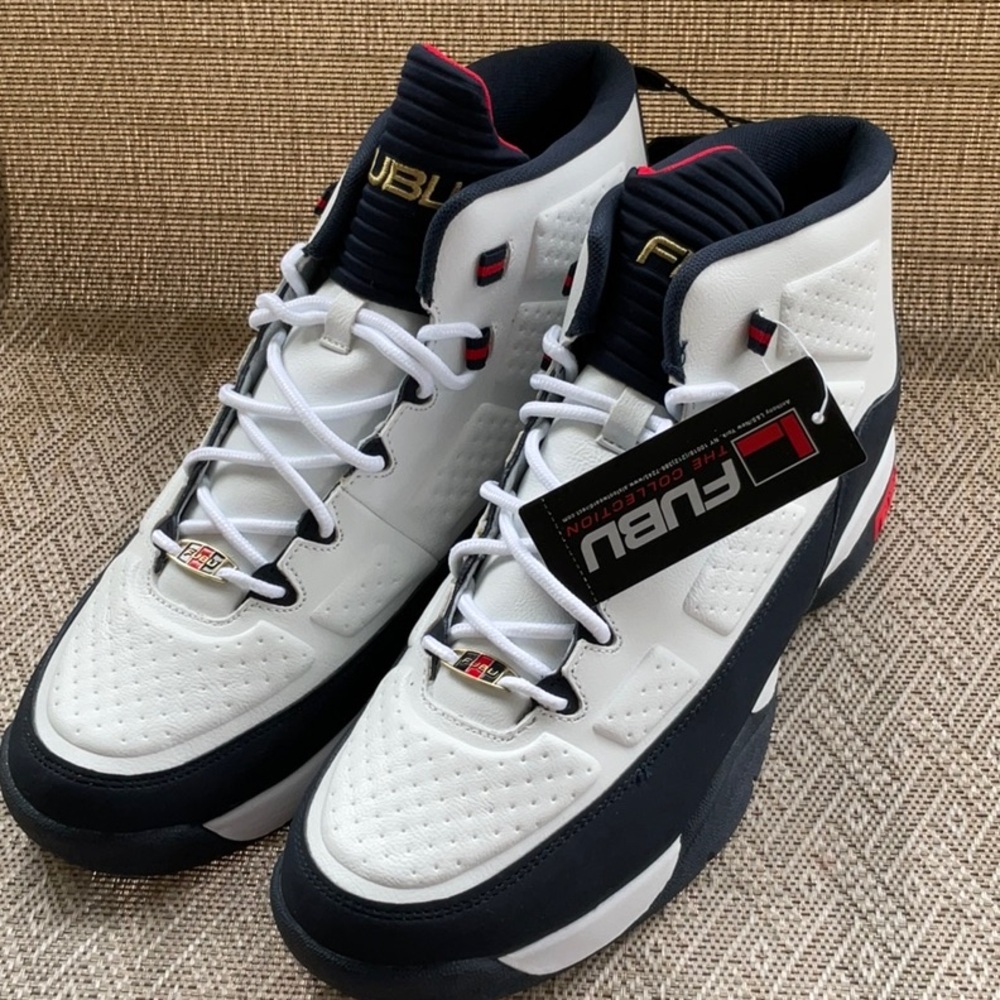FUBU The Collection White Navy Men’s Sneakers Size 10.5 NWT